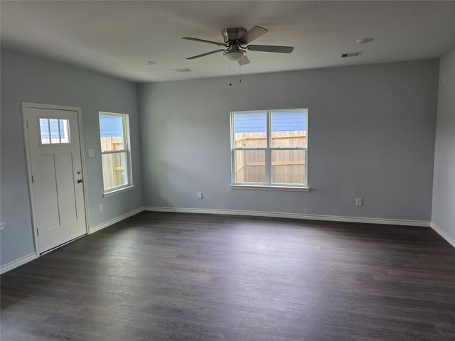 219 Dipping Stream Street, Houston, TX 77076