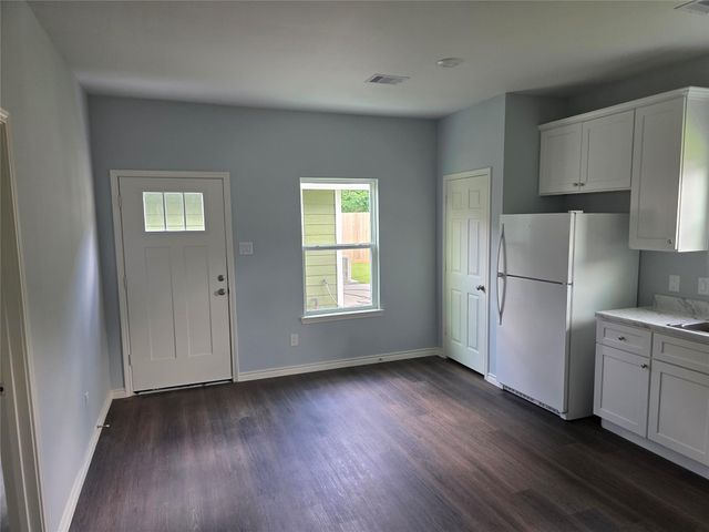 219 Dipping Stream Street, Houston, TX 77076