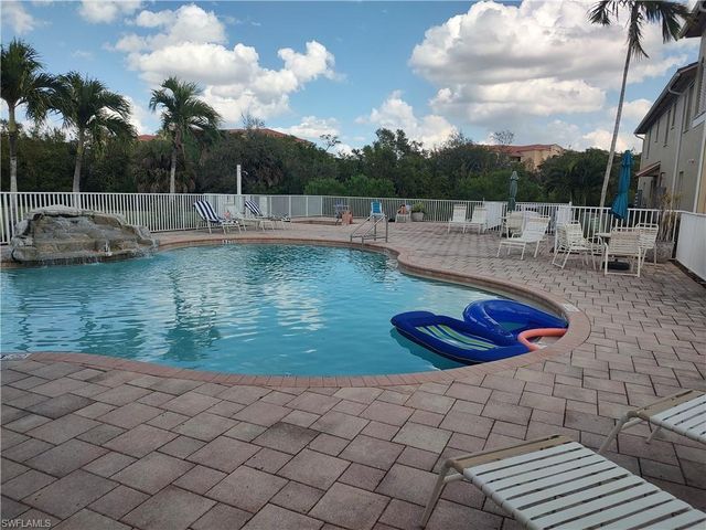 8521 Oakshade CIR # 421, Fort Myers, FL 33919