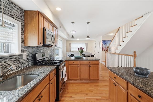 18 Winter St, Everett, MA 02149