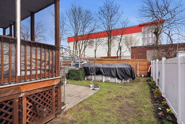 18 Winter St, Everett, MA 02149