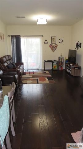 423 Micali Way 423, South Plainfield, NJ 07080