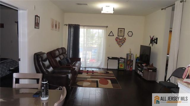 423 Micali Way 423, South Plainfield, NJ 07080