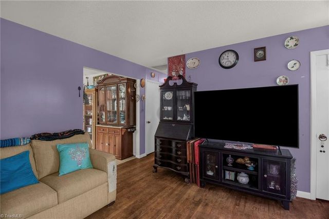 4100 Olympia Drive, Greensboro, NC 27406