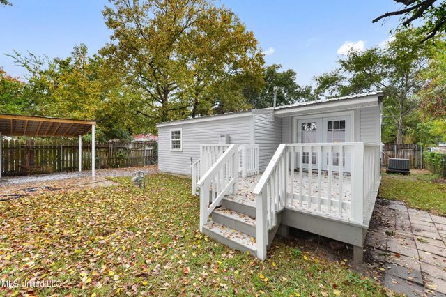 1091 Frank P Corso Street, Biloxi, MS 39530