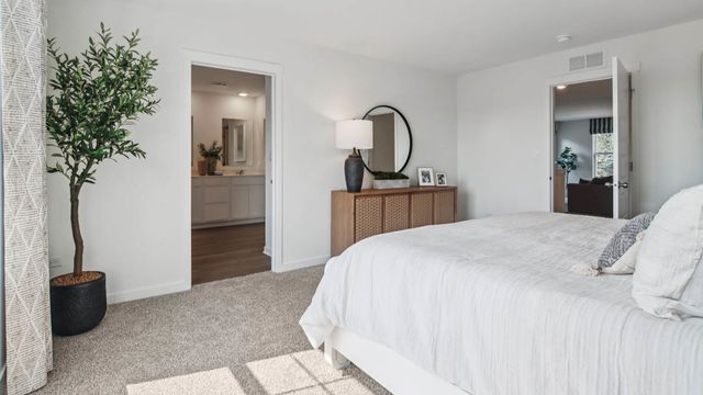 15063 W Oxford Lane, Manhattan, IL 60442