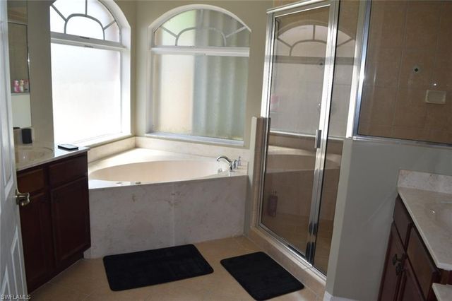 9923 Springlake CIR, Estero, FL 33928