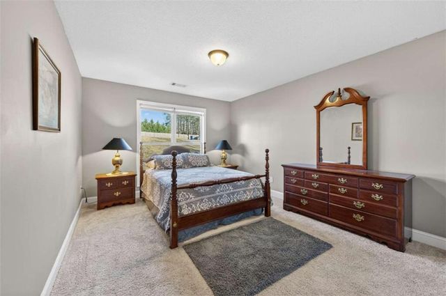 336 Dixie Court, Mount Airy, GA 30563