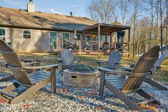 336 Dixie Court, Mount Airy, GA 30563