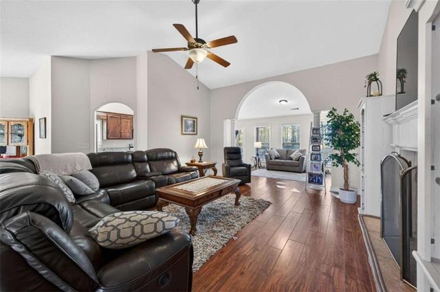 336 Dixie Court, Mount Airy, GA 30563