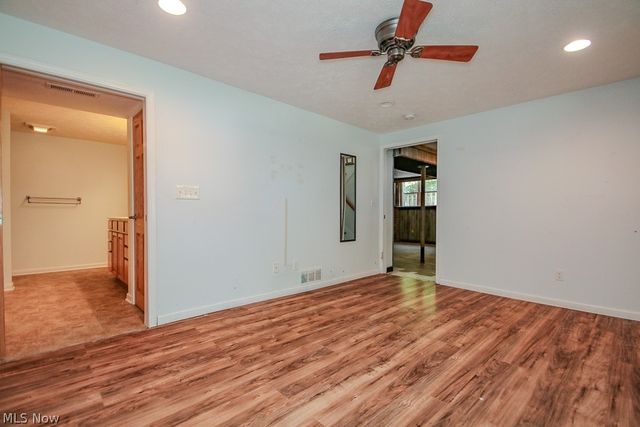 1754 Benjamin Road, Madison, OH 44057