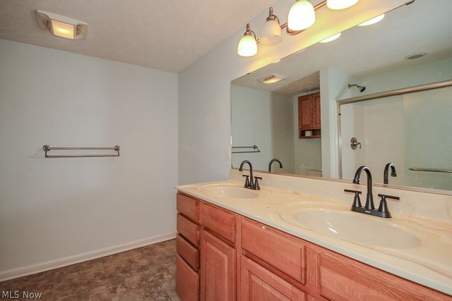 1754 Benjamin Road, Madison, OH 44057