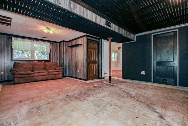 1754 Benjamin Road, Madison, OH 44057