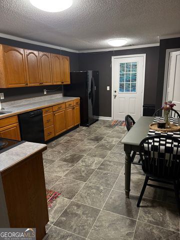 948 A Cheatham Road, Griffin, GA 30223