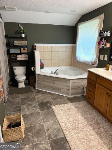 948 A Cheatham Road, Griffin, GA 30223