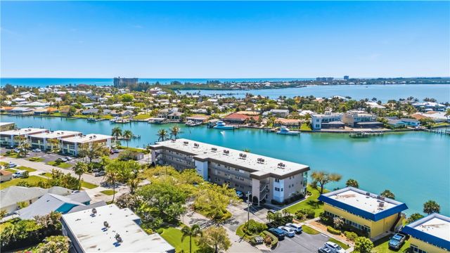 1223 Bayshore Drive 308, Hutchinson Island, FL 34949