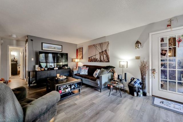 411 Nottinghill PARK, Virginia Beach, VA 23452