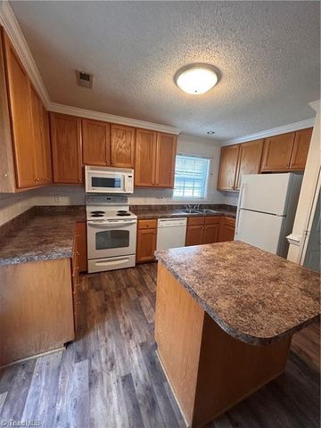 4902 Heritage Woods Court, Greensboro, NC 27407