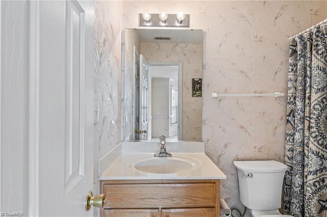 4902 Heritage Woods Court, Greensboro, NC 27407