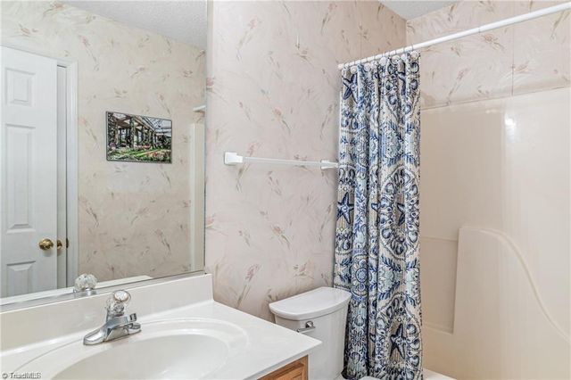 4902 Heritage Woods Court, Greensboro, NC 27407