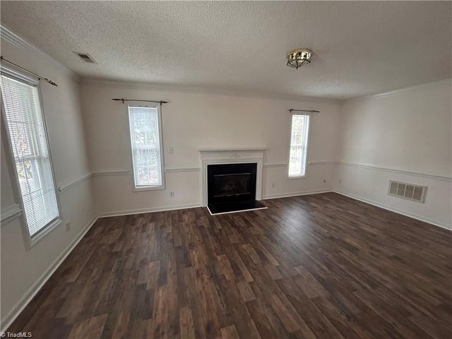 4902 Heritage Woods Court, Greensboro, NC 27407