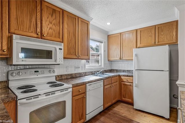 4902 Heritage Woods Court, Greensboro, NC 27407