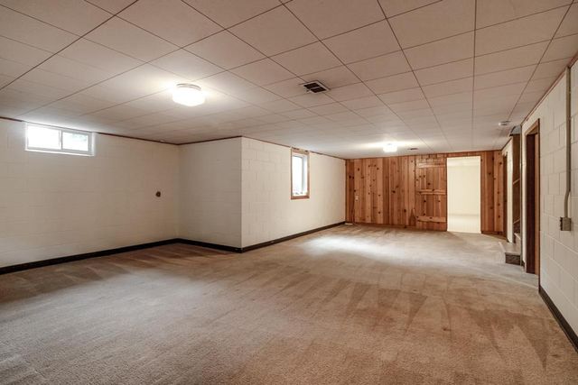 148 S Skyline Drive, Mankato, MN 56001