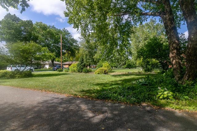 148 S Skyline Drive, Mankato, MN 56001