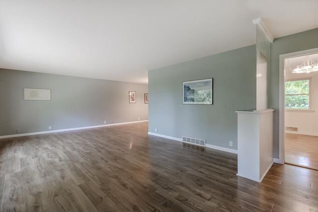 148 S Skyline Drive, Mankato, MN 56001