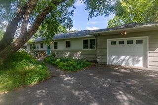 148 S Skyline Drive, Mankato, MN 56001