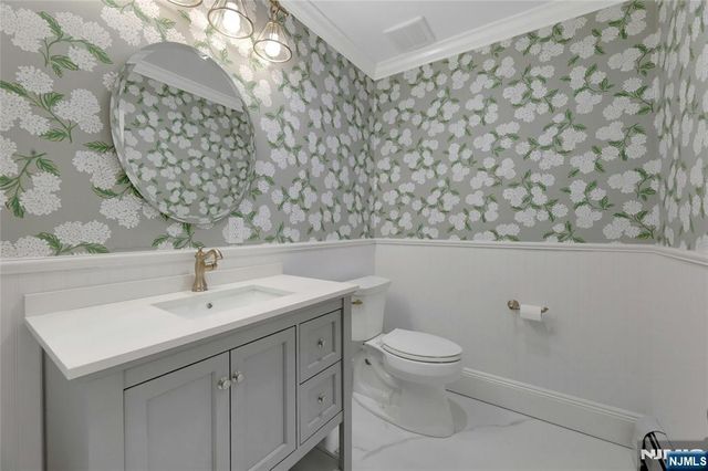 283 Summit Street, Norwood, NJ 07648