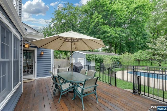 283 Summit Street, Norwood, NJ 07648