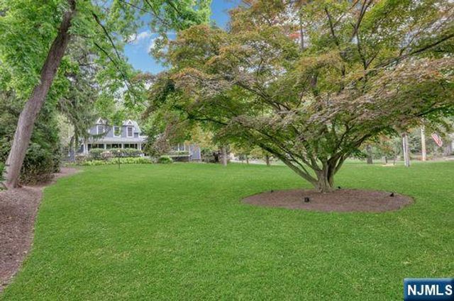 283 Summit Street, Norwood, NJ 07648