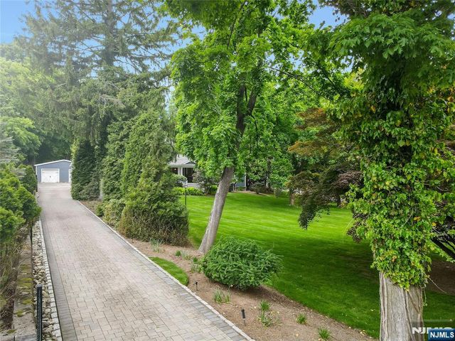 283 Summit Street, Norwood, NJ 07648