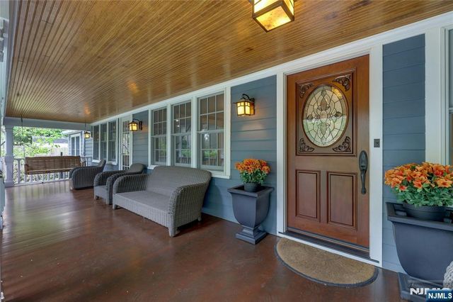 283 Summit Street, Norwood, NJ 07648