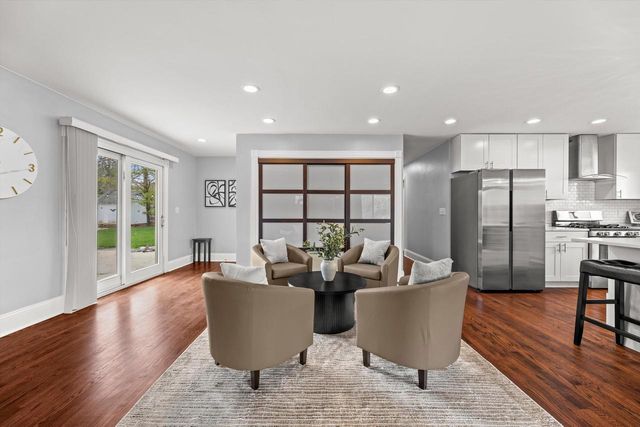 9241 N Port Washington ROAD, Bayside, WI 53217