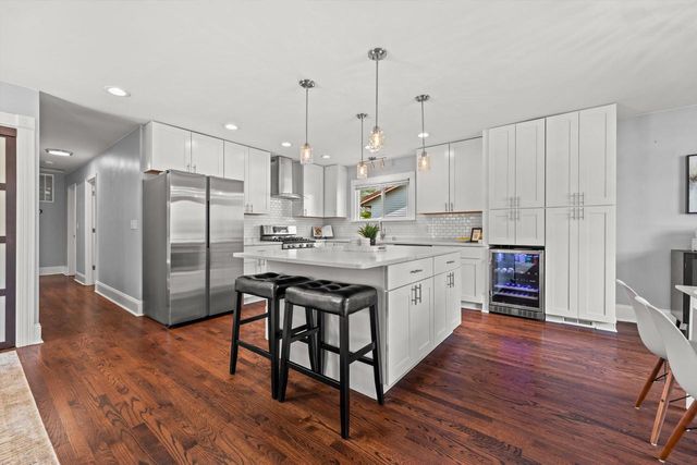 9241 N Port Washington ROAD, Bayside, WI 53217
