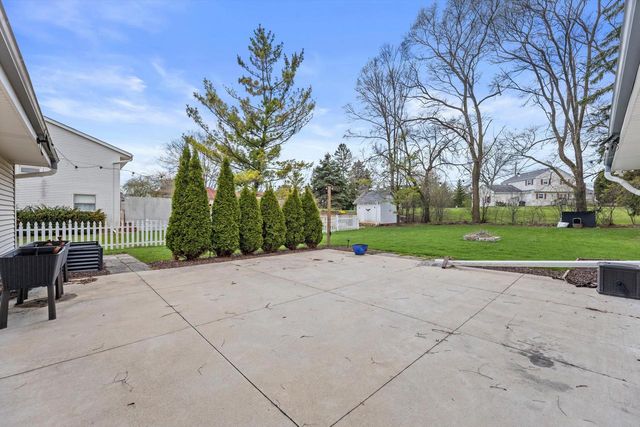 9241 N Port Washington ROAD, Bayside, WI 53217