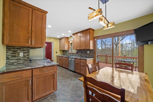 10456 92nd STREET, Franklin, WI 53132
