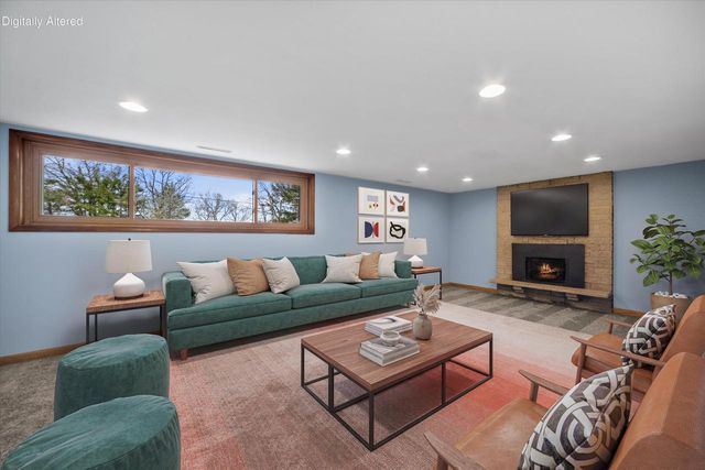 10456 92nd STREET, Franklin, WI 53132