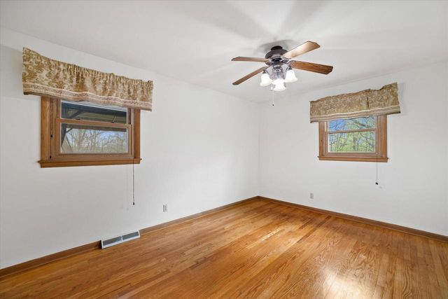 10456 92nd STREET, Franklin, WI 53132