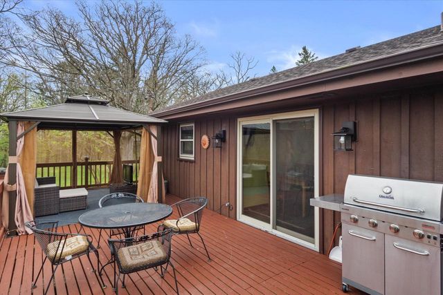10456 92nd STREET, Franklin, WI 53132