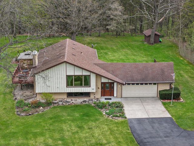 10456 92nd STREET, Franklin, WI 53132
