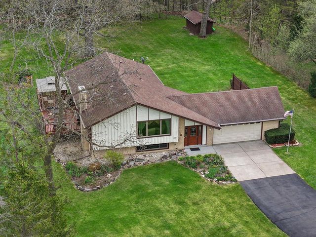 10456 92nd STREET, Franklin, WI 53132