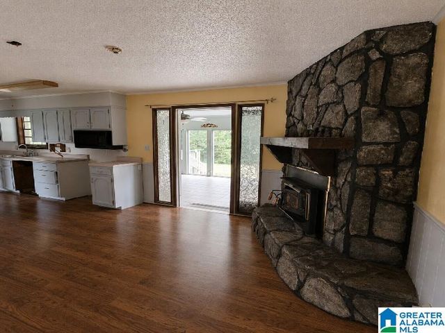 425 4TH TERRACE, Pleasant Grove, AL 35127