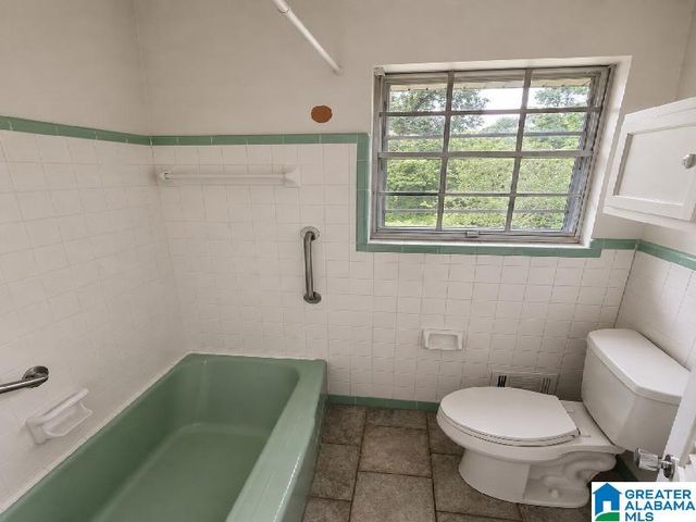 425 4TH TERRACE, Pleasant Grove, AL 35127