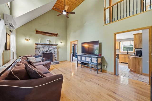 166 Greenville St, Spencer, MA 01562