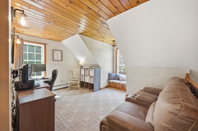 166 Greenville St, Spencer, MA 01562