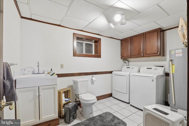 1424 E NEWPORT RD, Lititz, PA 17543