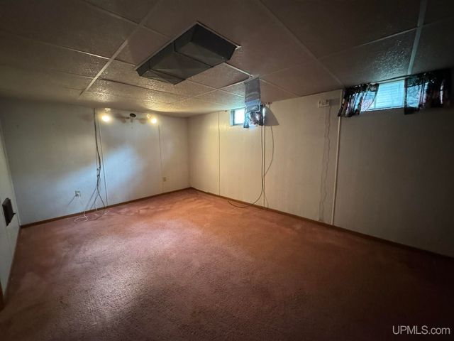 828 Cass Avenue, Kingsford, MI 49802